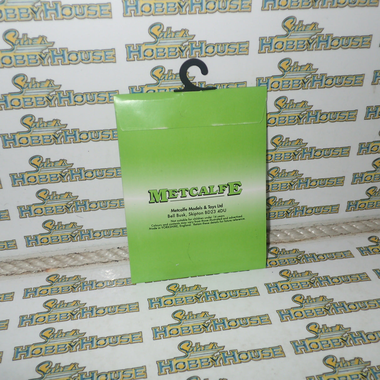 Metcalfe PO515 - HO/00 Scale - PO515 Station Clocks Card Kit