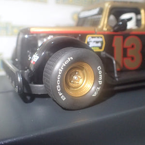 PIONEER P083-HRW - FORD COUPE, 'SMOKEY'S RACING LEGENDS' SLOT CAR