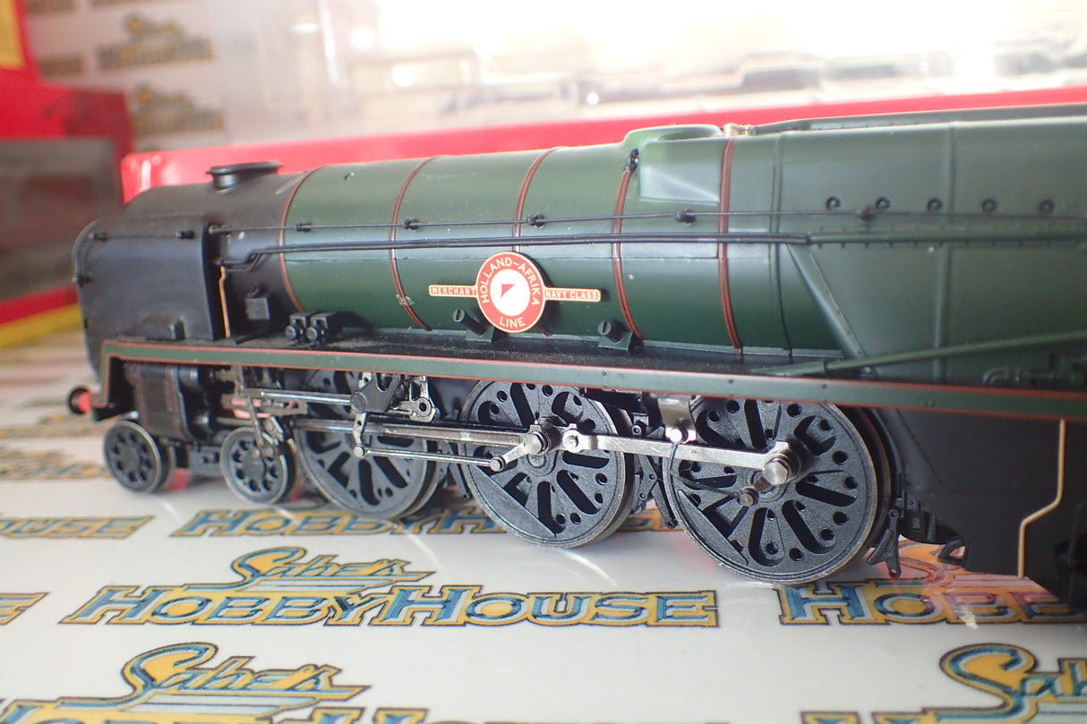 Hornby OO R3130XS BR(S) 35023 Holland-Afrika Line Rebuilt Merchant Navy Class 4-6-2 Brunswick Green Late Crest DCC Sound