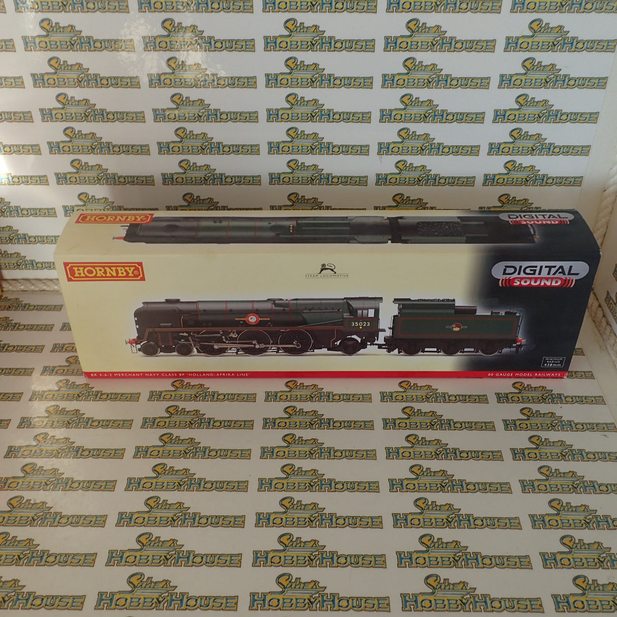 Hornby OO R3130XS BR(S) 35023 Holland-Afrika Line Rebuilt Merchant Navy Class 4-6-2 Brunswick Green Late Crest DCC Sound