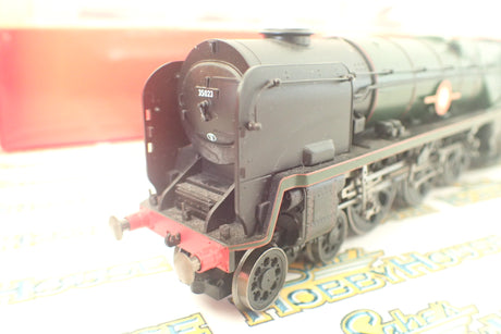 Hornby OO R3130XS BR(S) 35023 Holland-Afrika Line Rebuilt Merchant Navy Class 4-6-2 Brunswick Green Late Crest DCC Sound