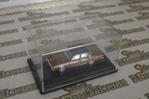 Road Ragers Precision Scale Models – 1:87/HO – 1969 VG Valiant Regal in Citron Gold with Black Vinyl Roof