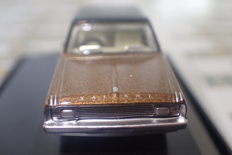 Road Ragers Precision Scale Models – 1:87/HO – 1969 VG Valiant Regal in Citron Gold with Black Vinyl Roof