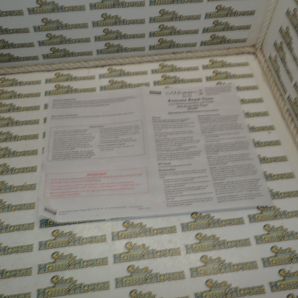 Hornby R3092 - OO Hornby Coronation Scot Train Pack - Limited Edition - Ltd Edition