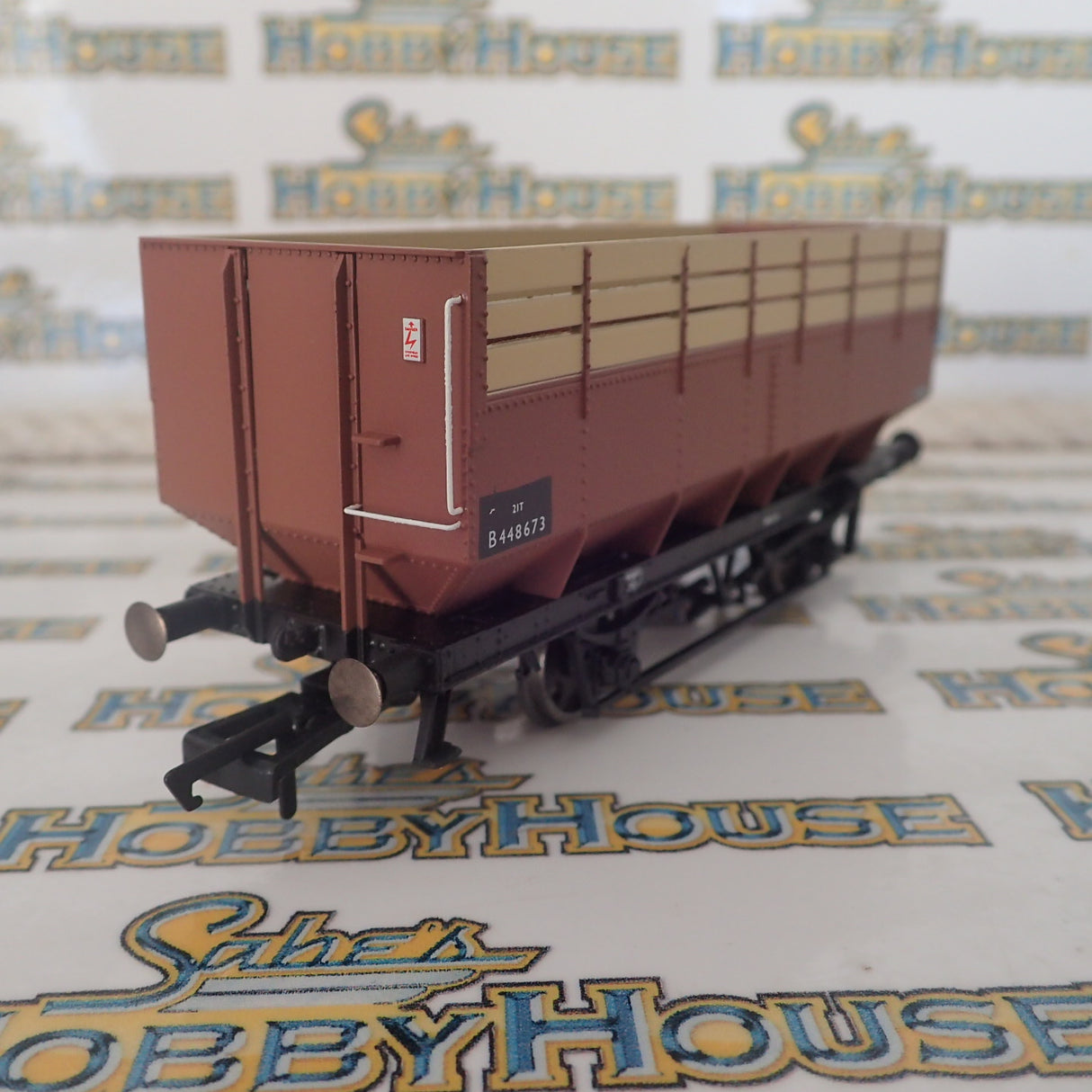 Hornby - HO/00 Scale R6733A - BR (exLMS) 20 Ton Coke Hopper Wagon 'B 448673' Rolling Stock