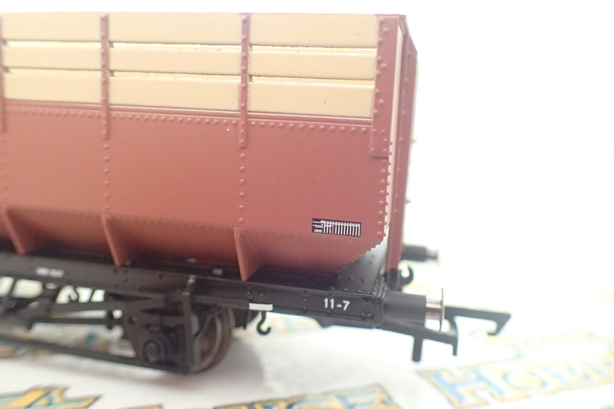 Hornby - HO/00 Scale R6733A - BR (exLMS) 20 Ton Coke Hopper Wagon 'B 448673' Rolling Stock
