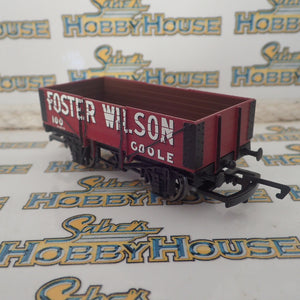 Hornby - HO/00 Scale - 5 Plank Wagon 'Foster Wilson" Rolling Stock