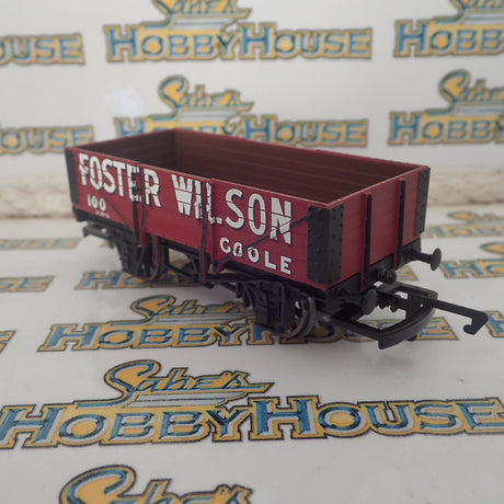 Hornby - HO/00 Scale - 5 Plank Wagon 'Foster Wilson" Rolling Stock