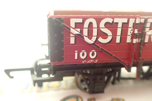 Hornby - HO/00 Scale - 5 Plank Wagon 'Foster Wilson" Rolling Stock