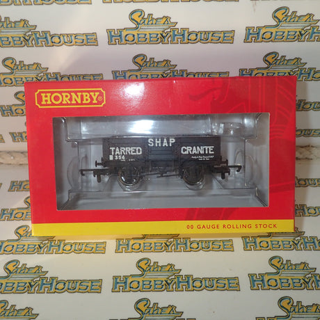 Hornby - HO/00 Scale - 5 Plank Wagon 'Shap Tarred Granite' Rolling Stock