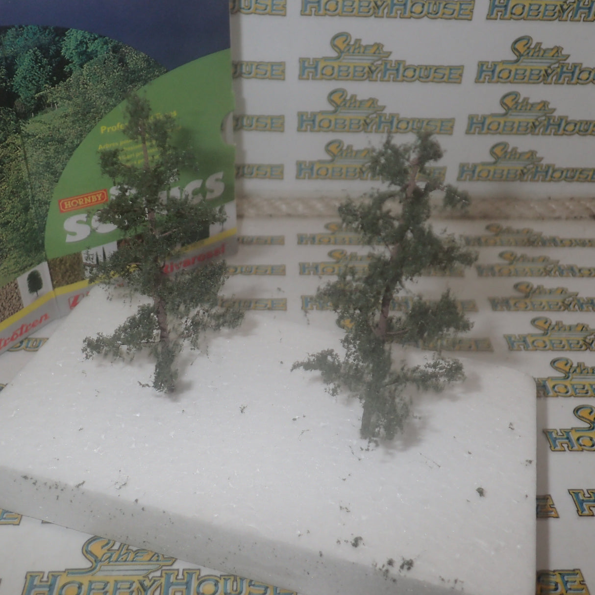Hornby Scale Scenics Pine Trees 100mm x2