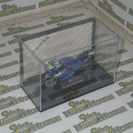 IXO Models RAB096 - 1/24 Scale Yamaha YZR-M1 #46 V.Rossi MotoGP 2005 Scale Model Replica