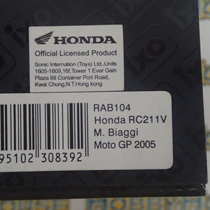 IXO Models RAB104 - 1/24 Scale - Honda RC211V #3 M.Biaggi MotoGP 2005 Scale Model Replica