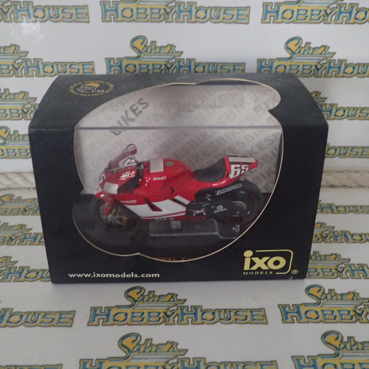 IXO Models RAB1065 - 1/24 Scale Ducati Desmosedici #65 L.Capirossi MotoGP 2005 Scale Model Replica