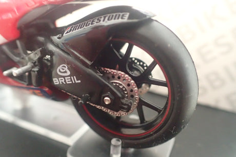 IXO Models RAB1065 - 1/24 Scale Ducati Desmosedici #65 L.Capirossi MotoGP 2005 Scale Model Replica