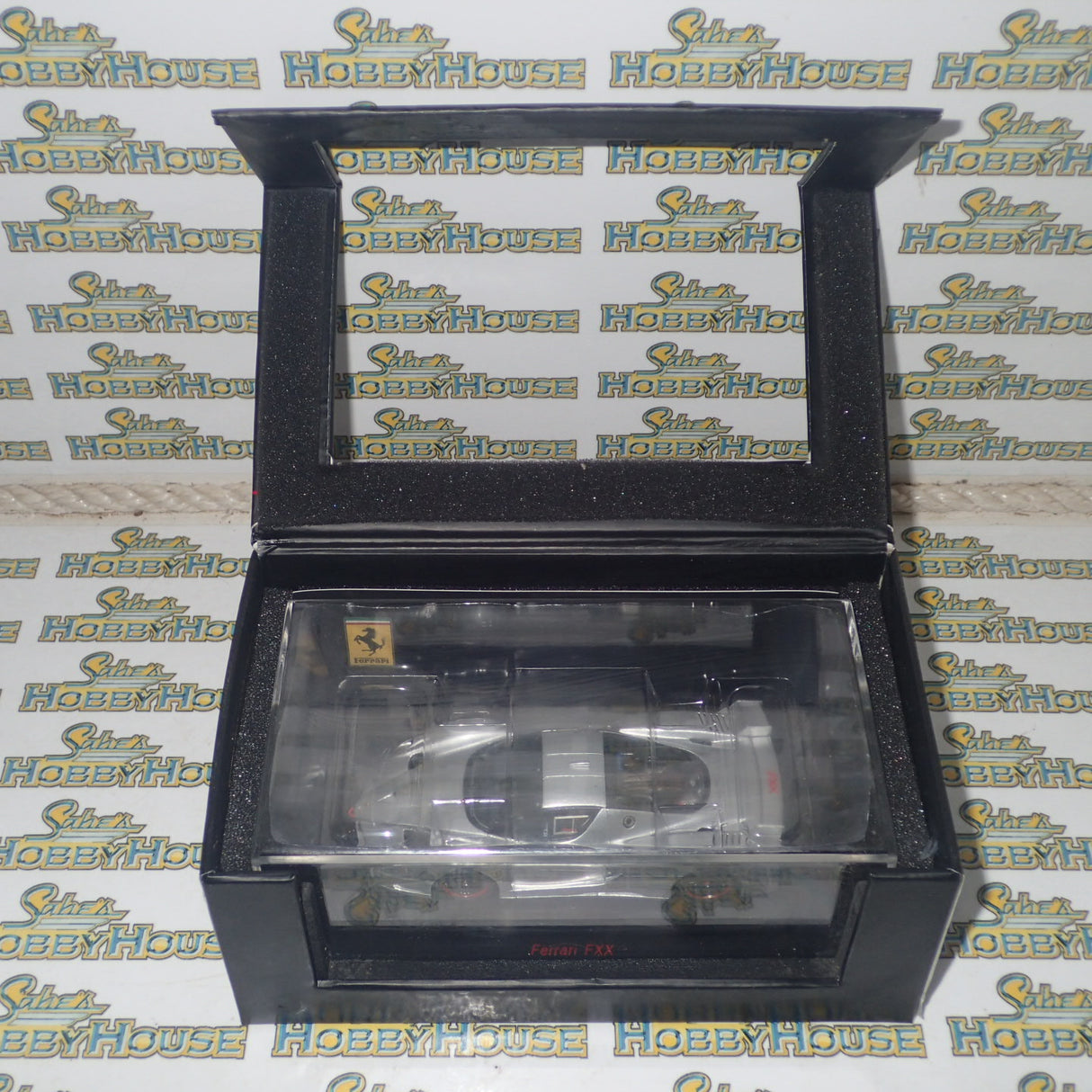 Redline Models RL118 - 1/43 Scale - Ferrari FXX Diecast Scale Model Replica