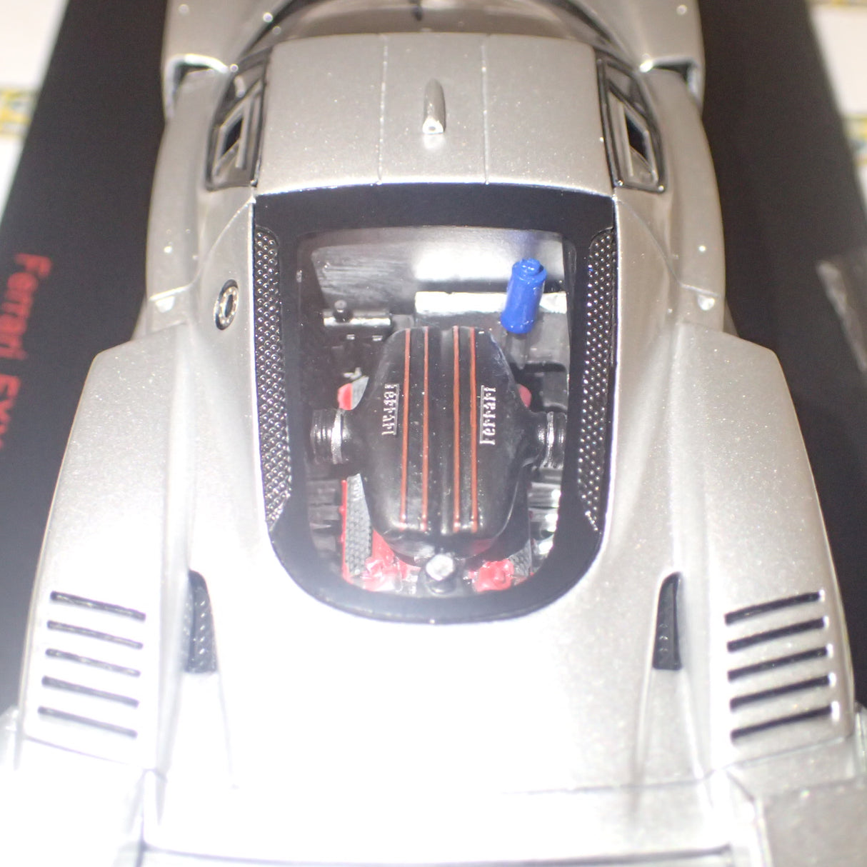 Redline Models RL118 - 1/43 Scale - Ferrari FXX Diecast Scale Model Replica