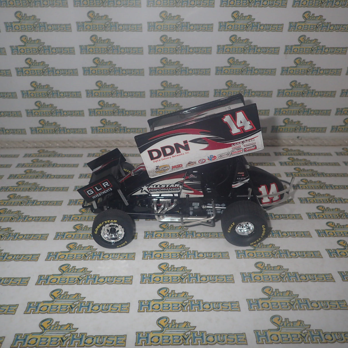 R&R Sprint Cars RR181114 - 1/18 Scale Jason Meyers - Back 2 Back Champion 2011