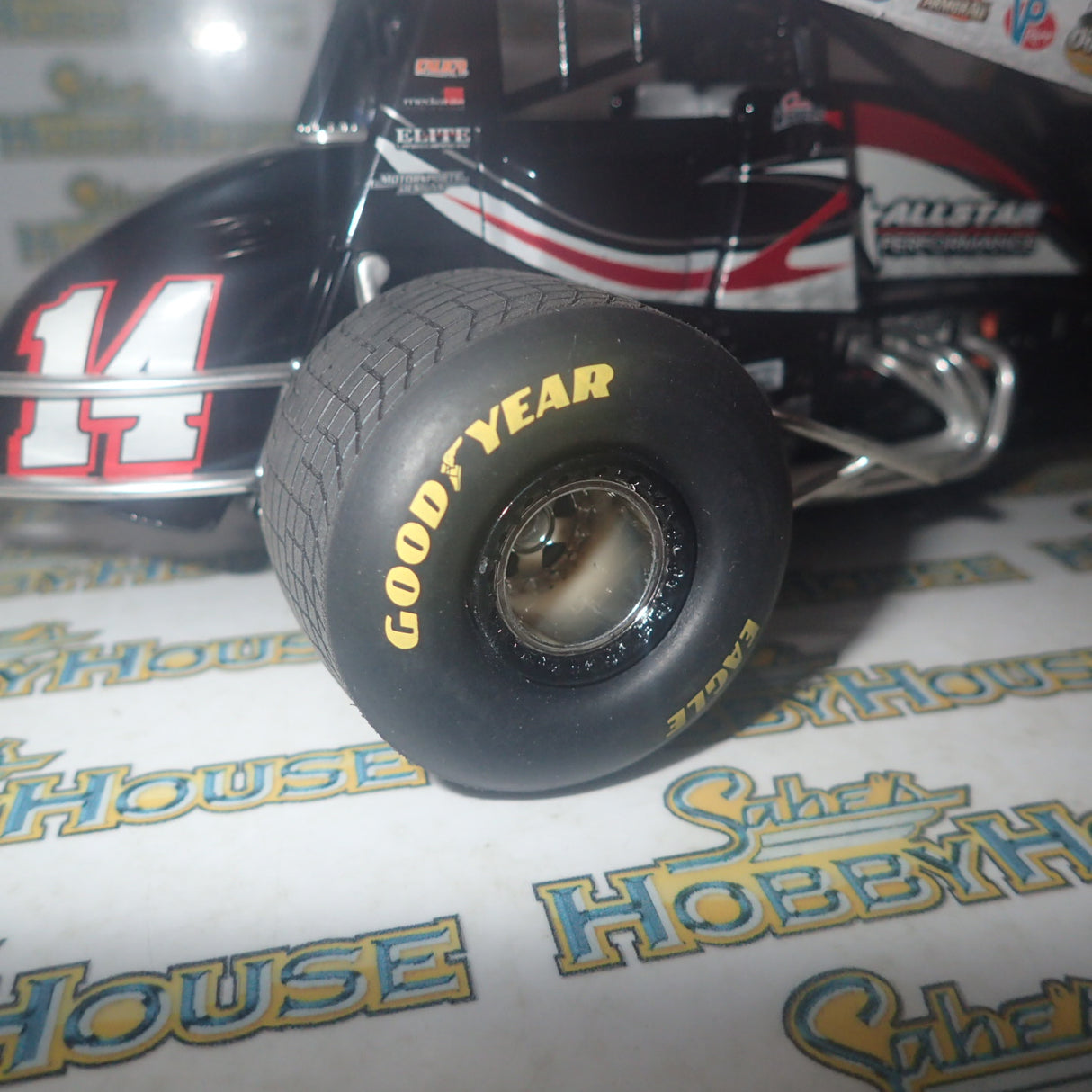 R&R Sprint Cars RR181114 - 1/18 Scale Jason Meyers - Back 2 Back Champion 2011