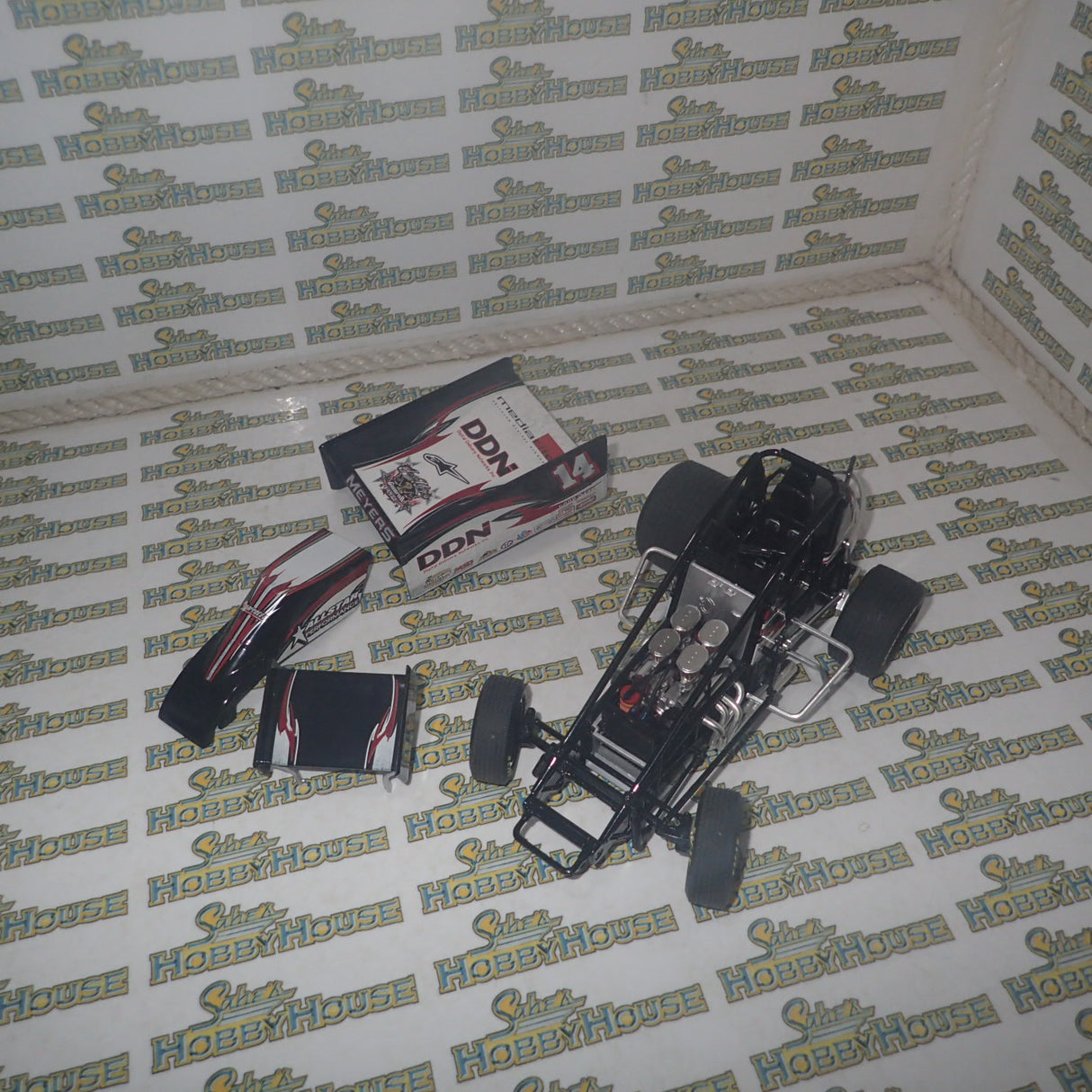 R&R Sprint Cars RR181114 - 1/18 Scale Jason Meyers - Back 2 Back Champion 2011