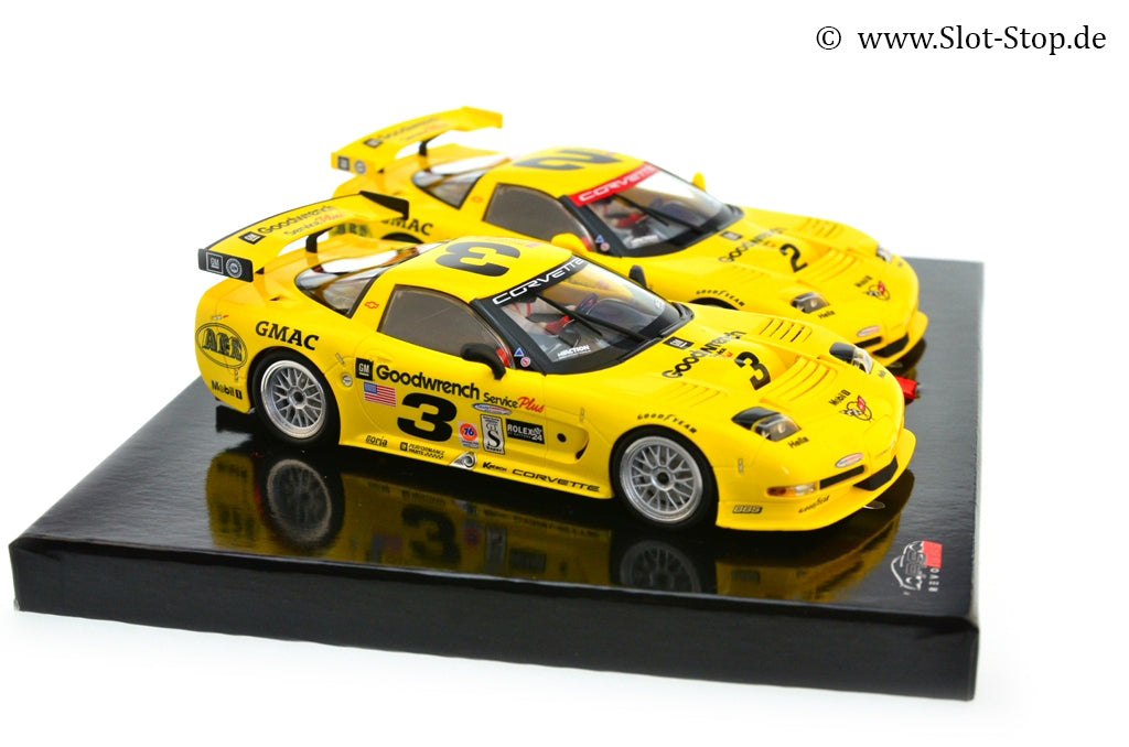 RevoSlot RS0217 - Chevrolet Corvette C5-R Daytona 201 Twin Pack 1:32 slot cars