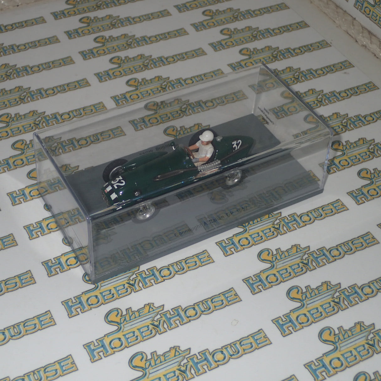 Spark Models S4808 - 1/43 Scale Connaught A Italian GP 1952 #32 Stirling Moss Resin Scale Model Replica