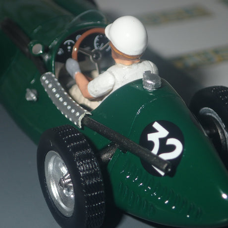 Spark Models S4808 - 1/43 Scale Connaught A Italian GP 1952 #32 Stirling Moss Resin Scale Model Replica