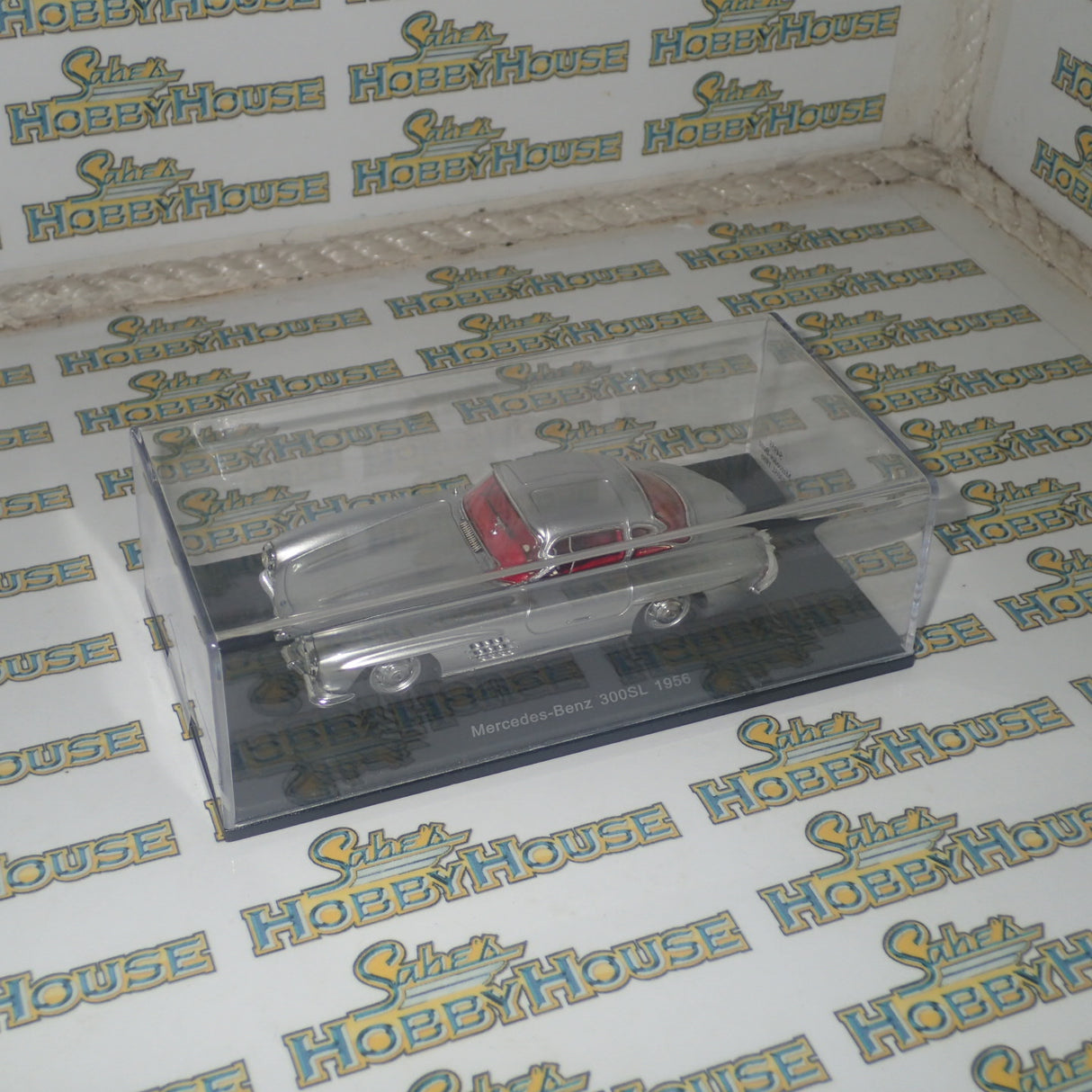 Spark Models S4958 - 1/43 Scale Mercedes-Benz 300SL 1956 Scale Model Replica