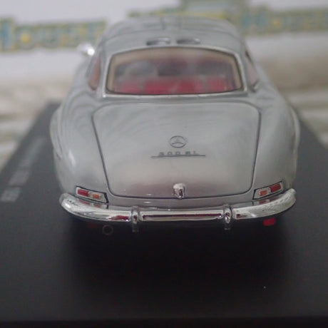 Spark Models S4958 - 1/43 Scale Mercedes-Benz 300SL 1956 Scale Model Replica