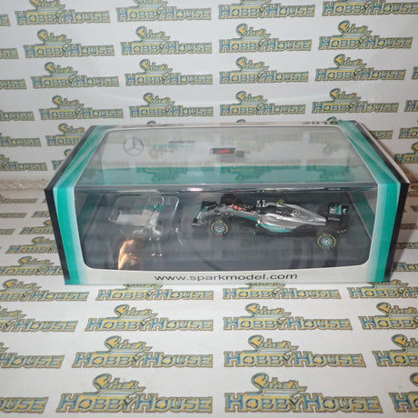 Spark S5025 1/43 Scale - Mercedes AMG Petronas Motorsport F1 W07 Hybrid #6 Nico Rosberg Abu Dhabi GP World Champion 2016 Scale Model Replica with Figure