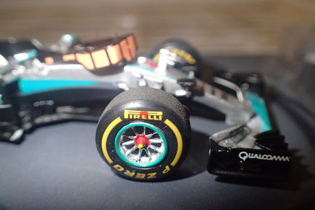 Spark S5025 1/43 Scale - Mercedes AMG Petronas Motorsport F1 W07 Hybrid #6 Nico Rosberg Abu Dhabi GP World Champion 2016 Scale Model Replica with Figure