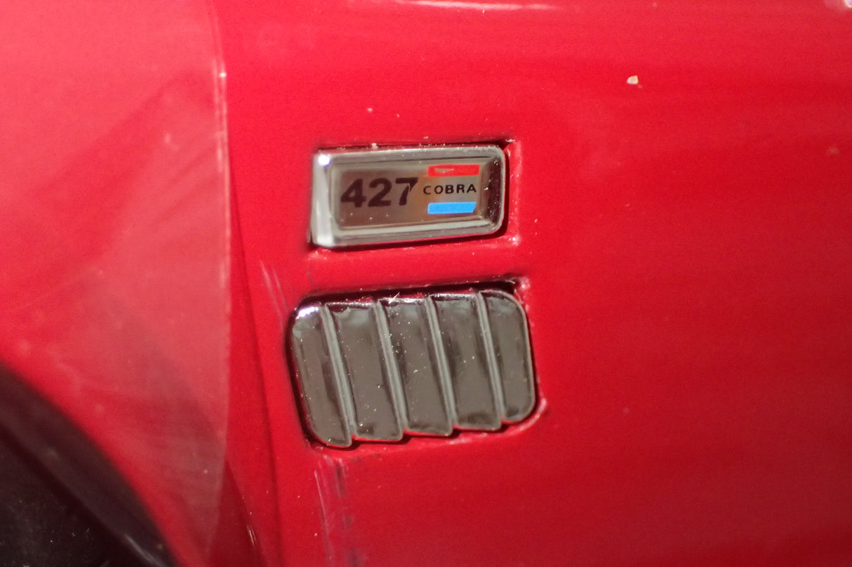 Shelby Collectibles SC-122 - 1/18 Scale 1965 Shelby Cobra 427 S/C - Red