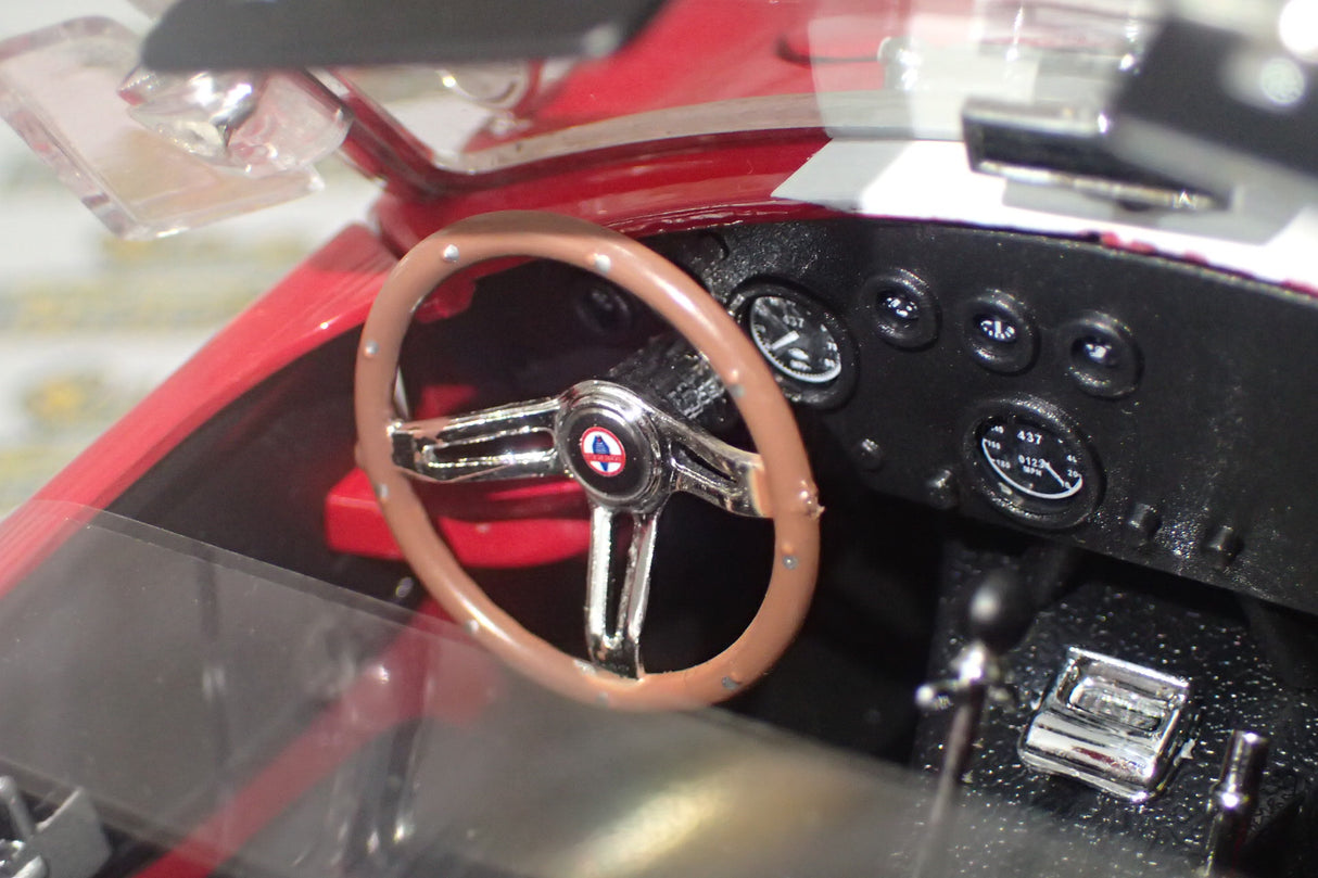 Shelby Collectibles SC-122 - 1/18 Scale 1965 Shelby Cobra 427 S/C - Red
