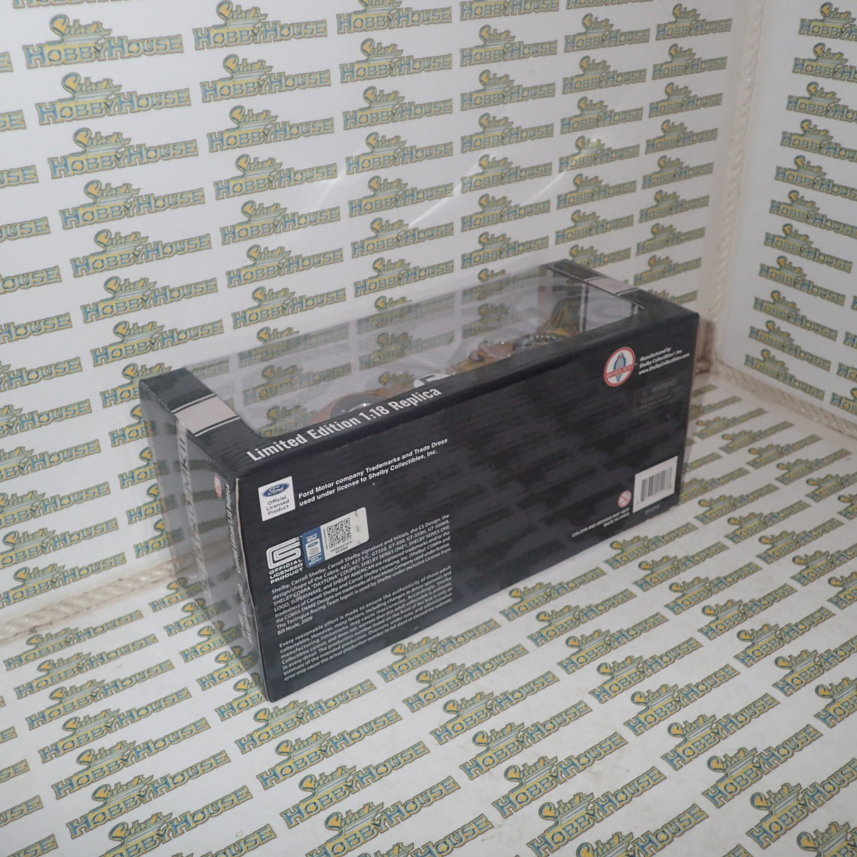 Shelby Collectibles SC-403 - 1/18 Scale #5 FORD GT40 MKII 24 HOURS OF LE MANS 1966 3RD PLACE