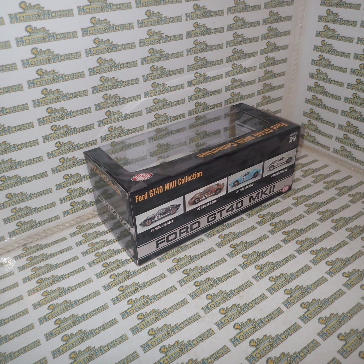 Shelby Collectibles SC-415 - 1/18 Scale #98 FORD GT40 MKII - DAYTONA 24 HOURS - 1ST PLACE