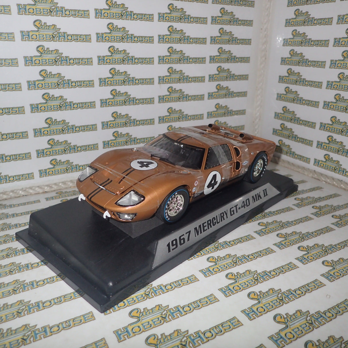 Shelby Collectibles SC18002 - 1/18 Scale #4 1967 Mercury GT40 MKII - Daytona 24 Hour