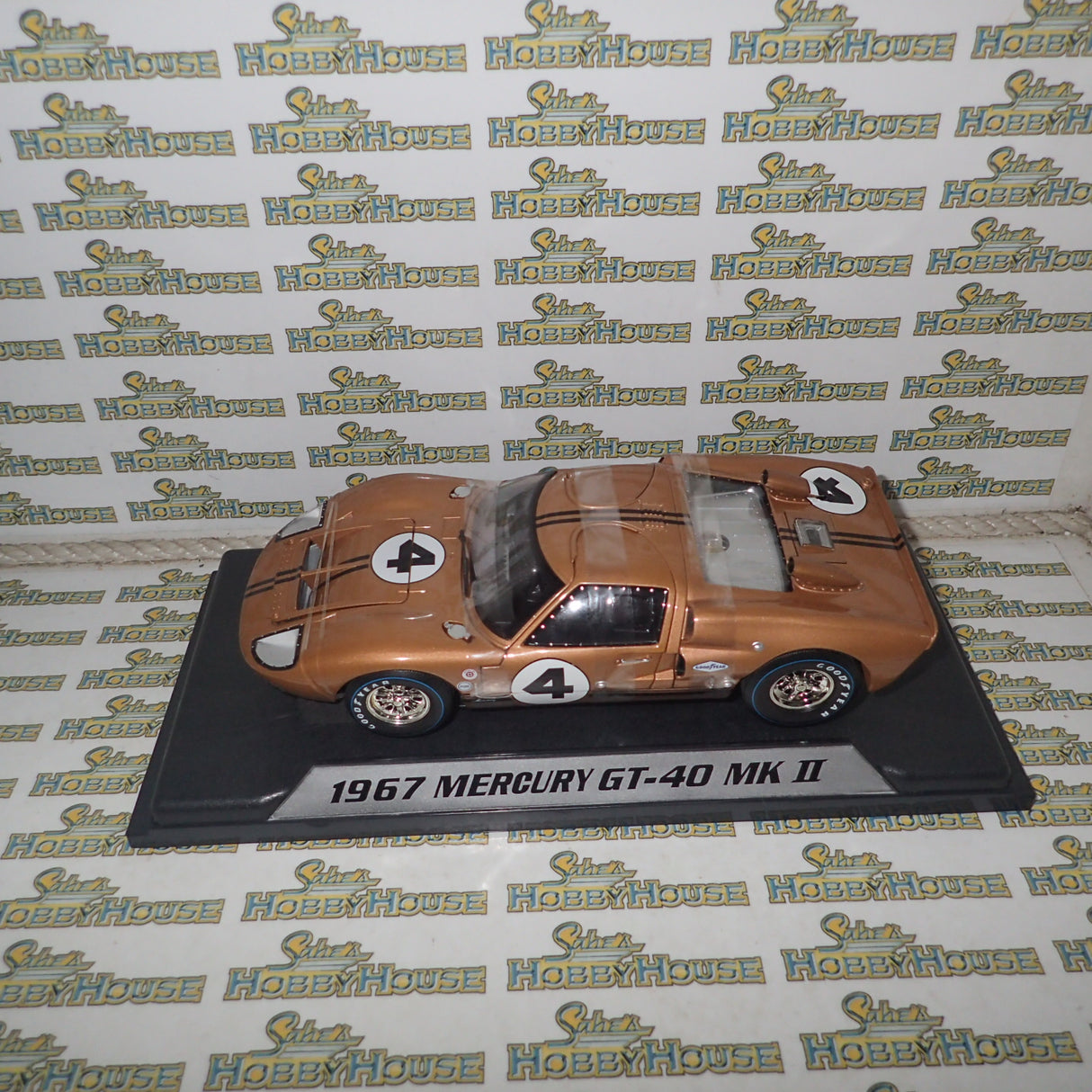 Shelby Collectibles SC18002 - 1/18 Scale #4 1967 Mercury GT40 MKII - Daytona 24 Hour