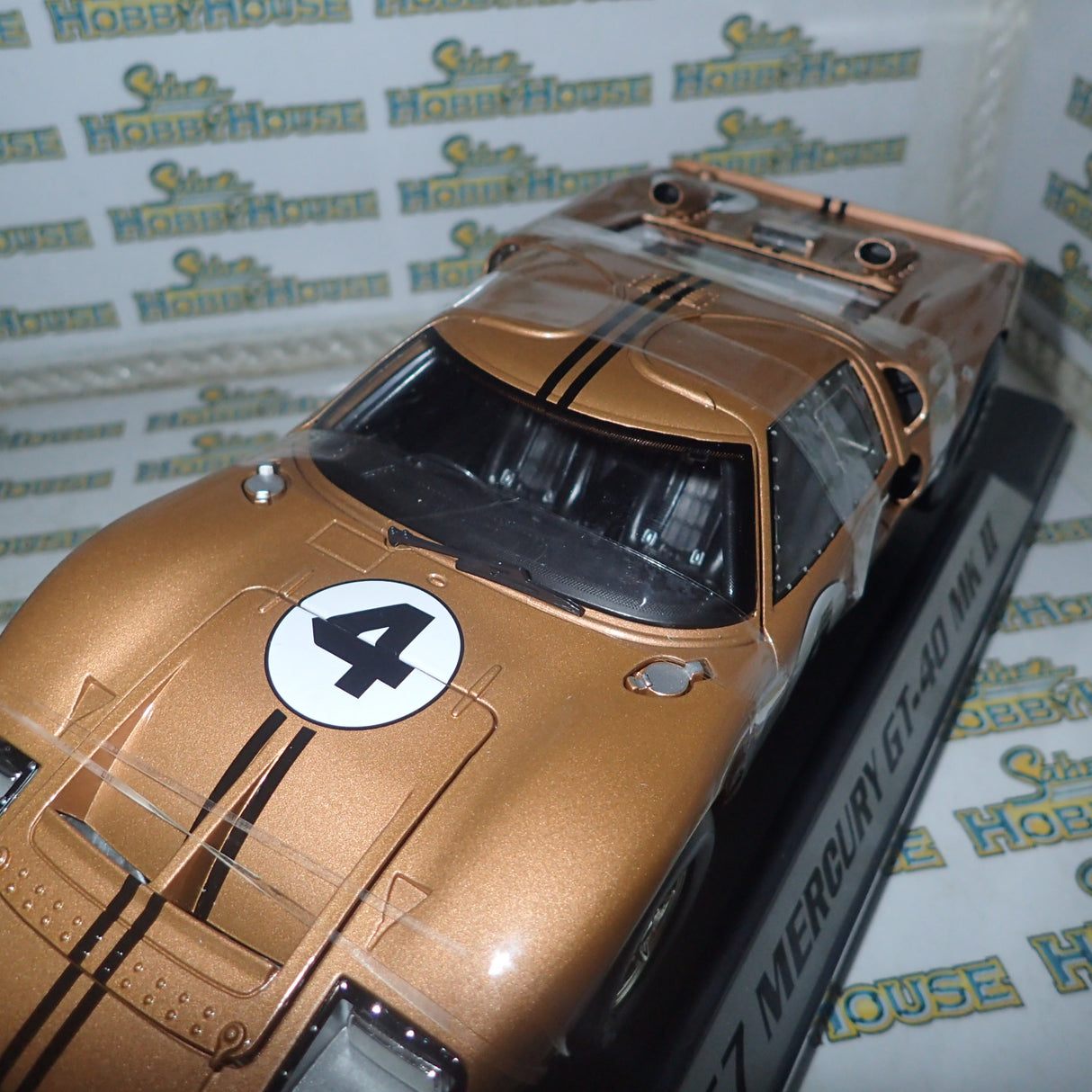 Shelby Collectibles SC18002 - 1/18 Scale #4 1967 Mercury GT40 MKII - Daytona 24 Hour