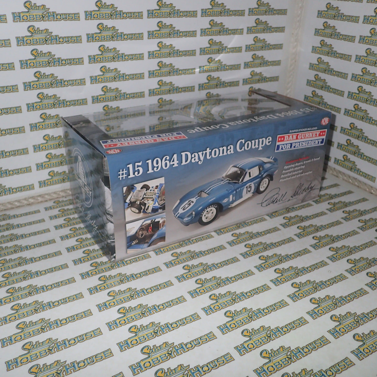 Shelby Collectibles SC18003 - 1/18 #15 1964 Daytona Coupe - Dan Gurney for President