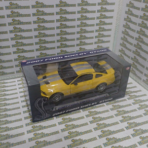 Shelby Collectibles SC18005 - 1/18 2007 Ford Mustang Shelby GT500 - Yellow scale replica