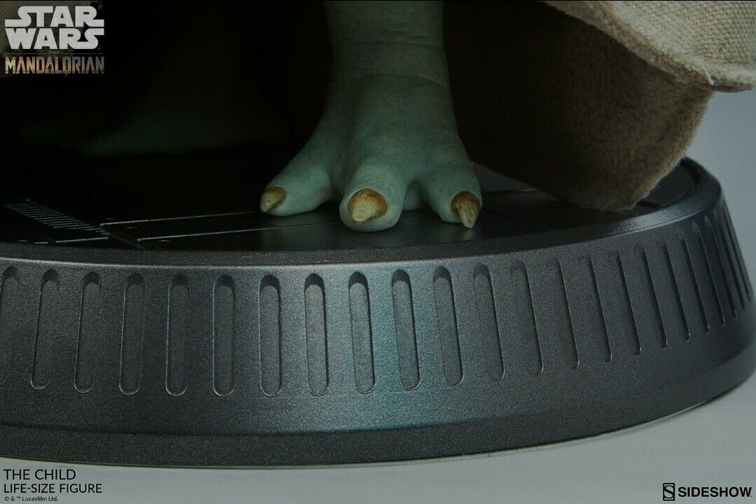 Sideshow Collectibles SID400369- Star Wars: The Mandalorian - Grogu The Child Life-Size Statue