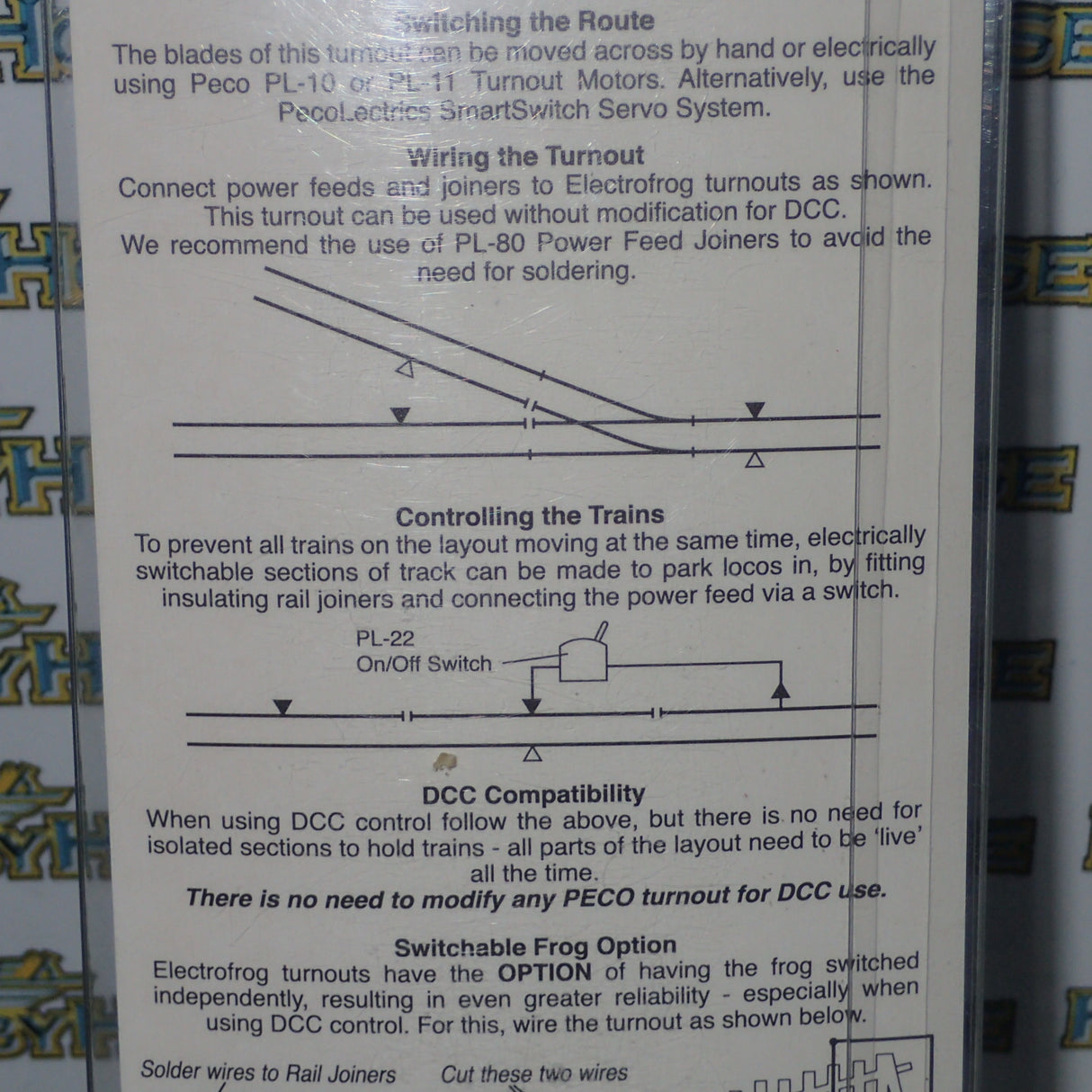 PECO Streamline HO/00 - Universal Code 100 Nickel Silver Rail Electrofrog - Large Radius Right Hand