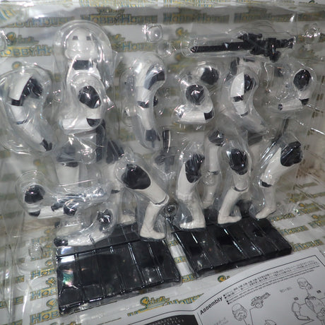 Kotobukiya SW62/7500 1/10 Scale STAR WARS The Force Awakens First Order Stormtrooper ArtFX (2 Pack)