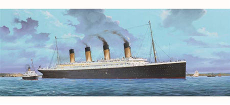 Trumpeter TR03719 - 1/200 Titanic (w/ LED Light Set) Plastic Model Kit