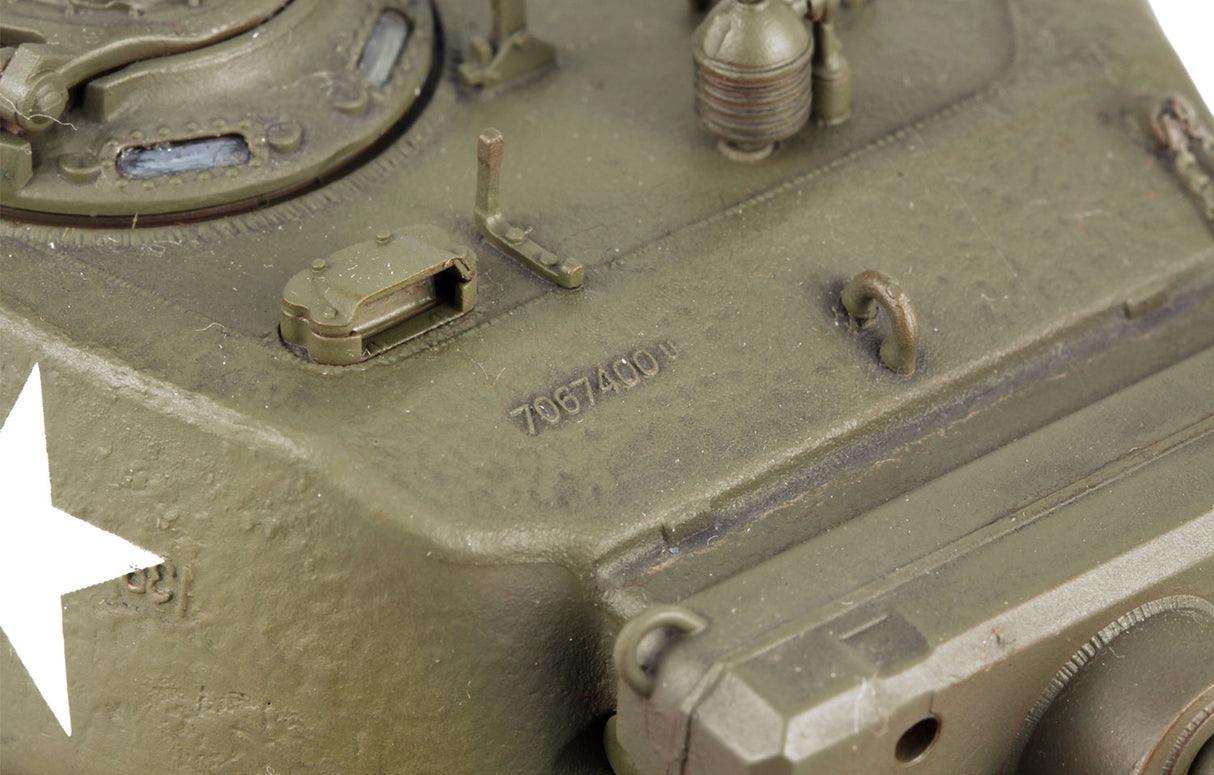 Meng Models TS-045 - 1/35 Scale - Tyrannosaurus Series - U.S. Assault Tank M4A3E2 Jumbo Plastic Model Kit