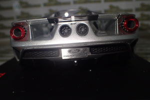 Top Speed TS0011 - 1/18 Scale Ford GT 2015 Chicago Auto Show - Ingot Silver Model Replica