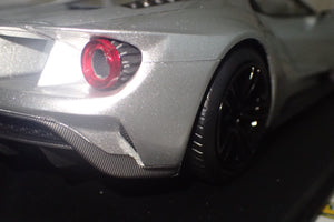 Top Speed TS0011 - 1/18 Scale Ford GT 2015 Chicago Auto Show - Ingot Silver Model Replica