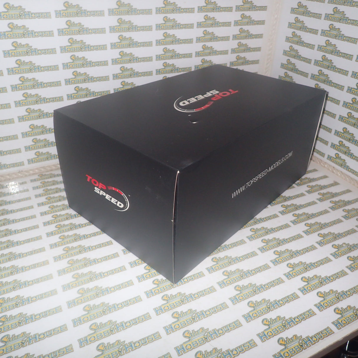 Top Speed Models TS0098 - 1/18 Scale - Pagani Zonda F in Rosso Dubai Scale Model Replica