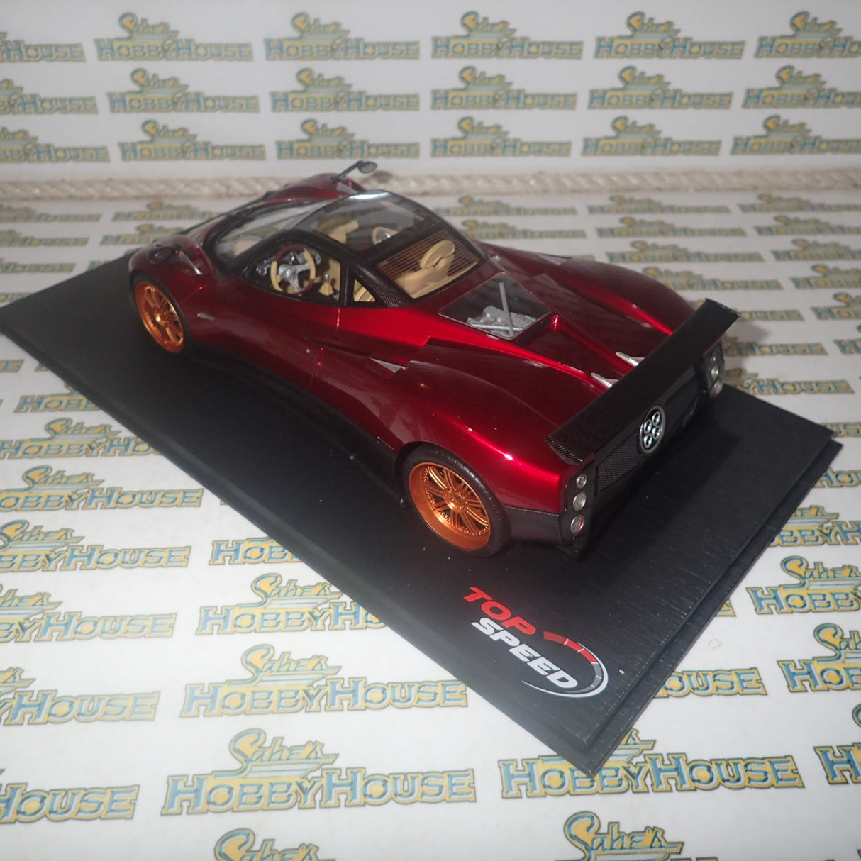 Top Speed Models TS0098 - 1/18 Scale - Pagani Zonda F in Rosso Dubai Scale Model Replica