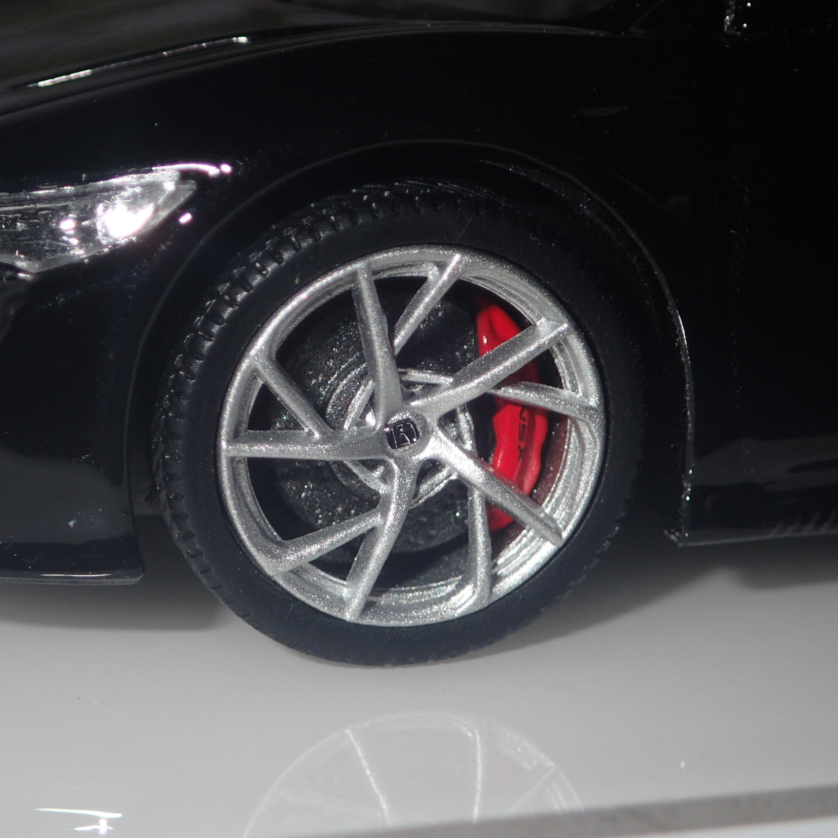 TSM Model TSM430127 - 1/43 Scale Honda NSX 2017 Berlina Black Carbon Fiber Sport Package TRUESCALE MINIATURES Model Replica